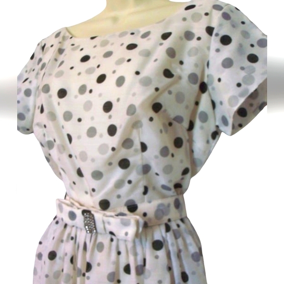 Vintage 1950s White & Black Polka Dots Print Dress with Belt - Picture 3 of 9